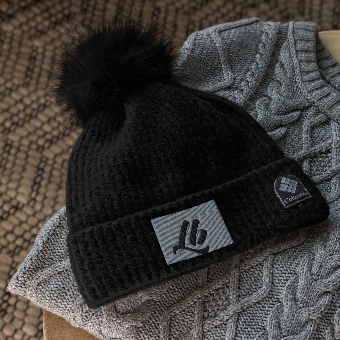 Columbia pom-pom beanie