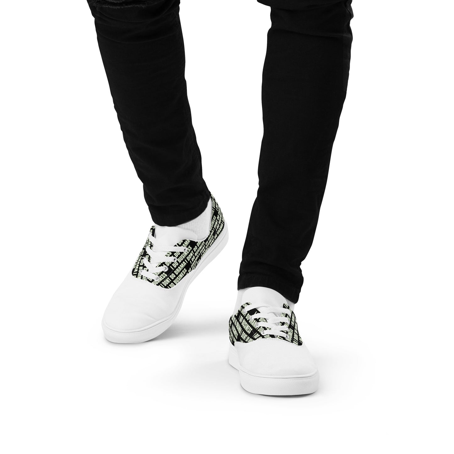 Men’s lace-up canvas shoes