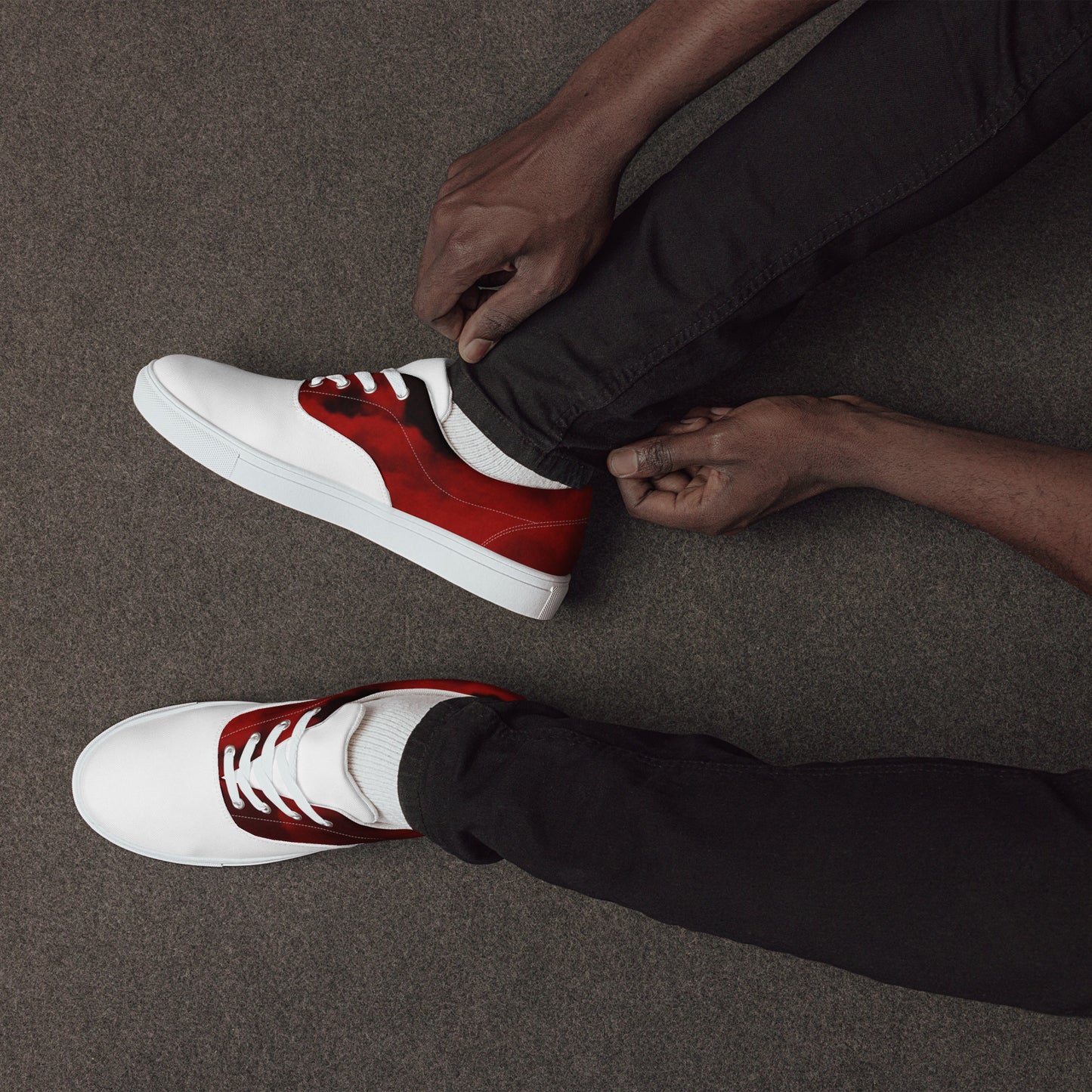 Men’s lace-up canvas shoes