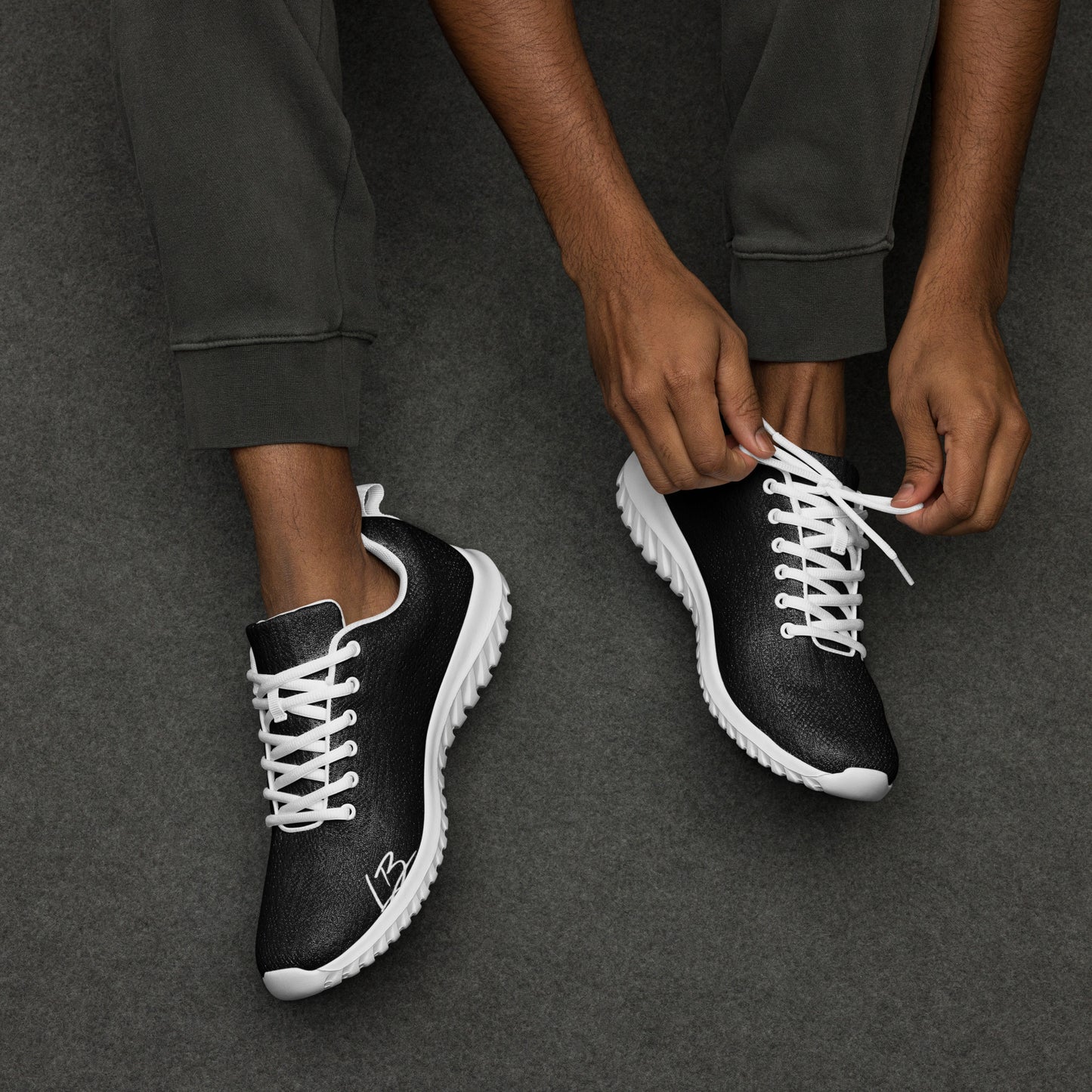 Men’s athletic shoes all black off limited time