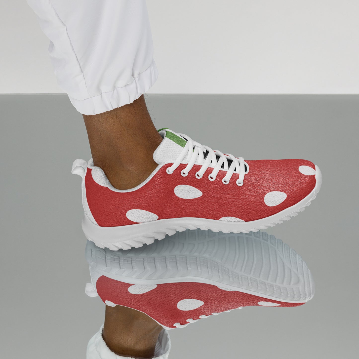 Men’s athletic shoes stawberry1