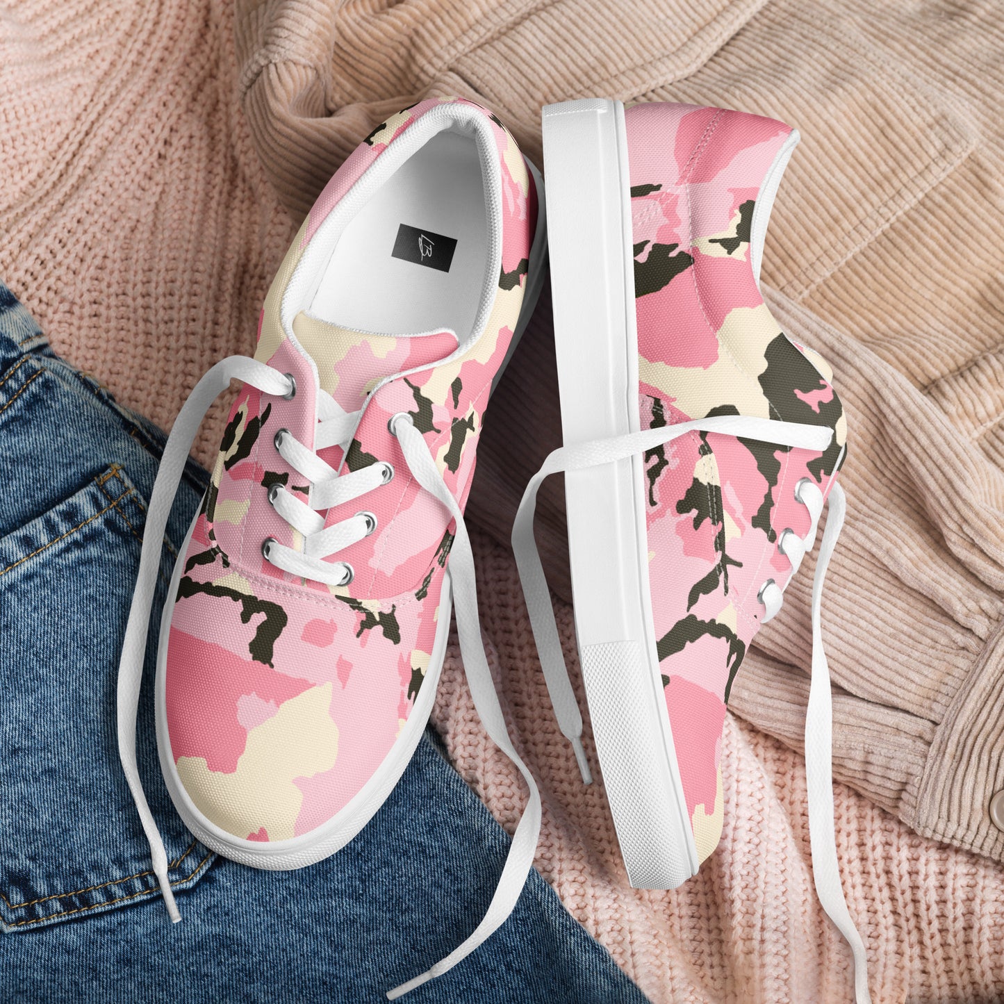 Men’s lace-up canvas shoes