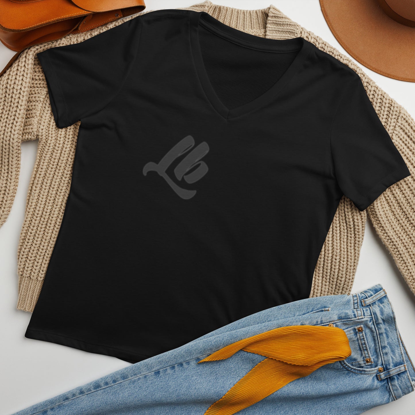 Women’s relaxed v-neck t-shirt