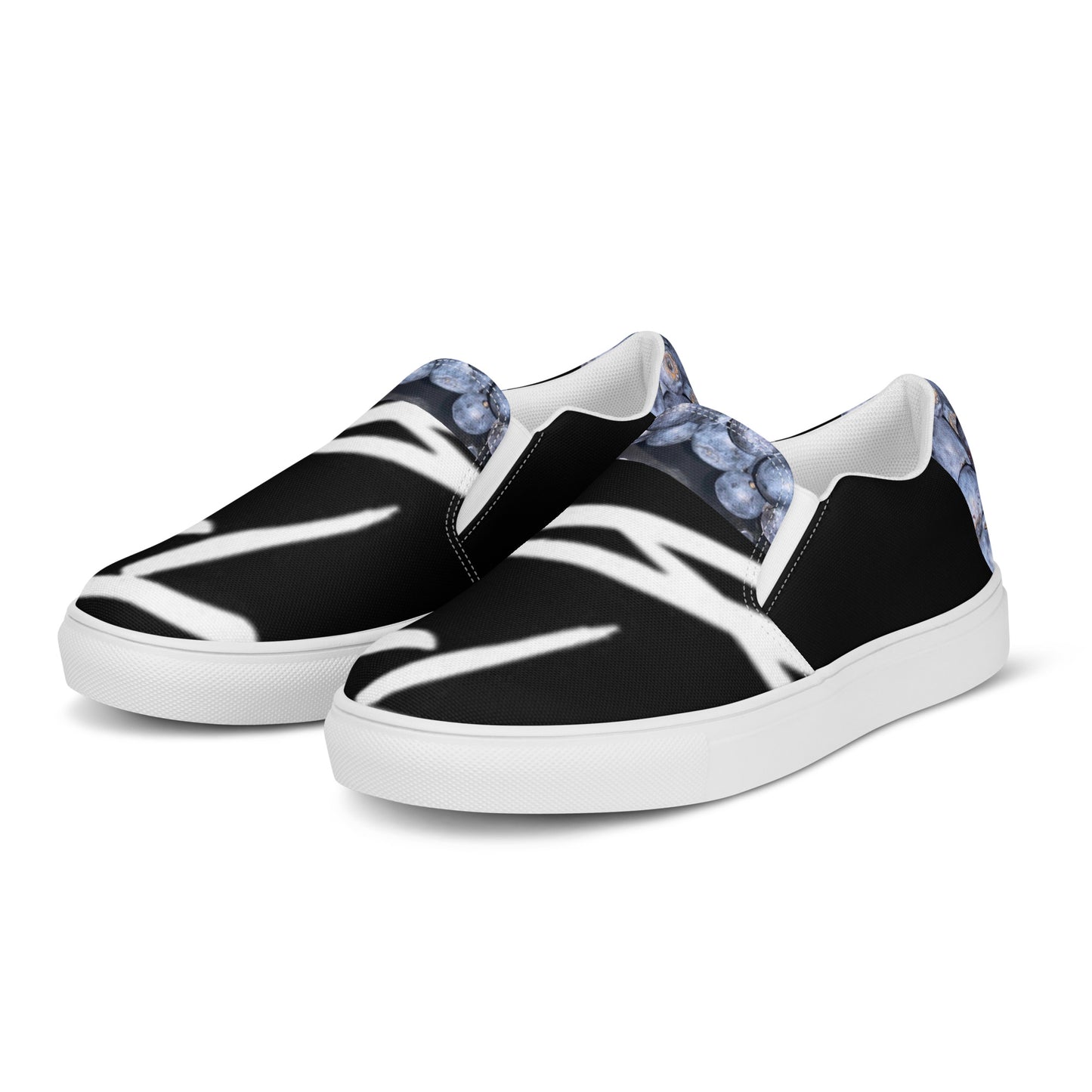 Women’s slip-on canvas shoes