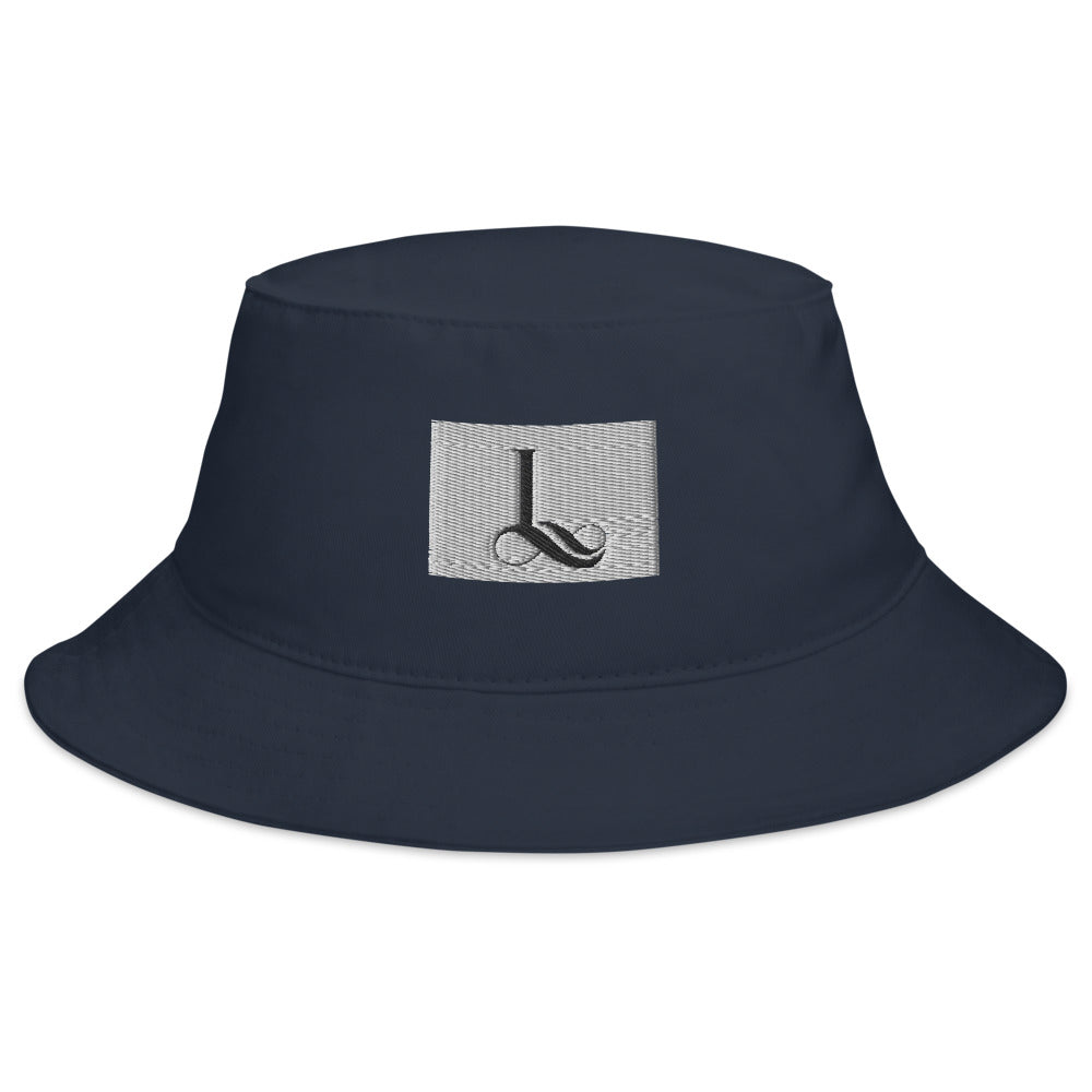 Bucket Hat cursive L