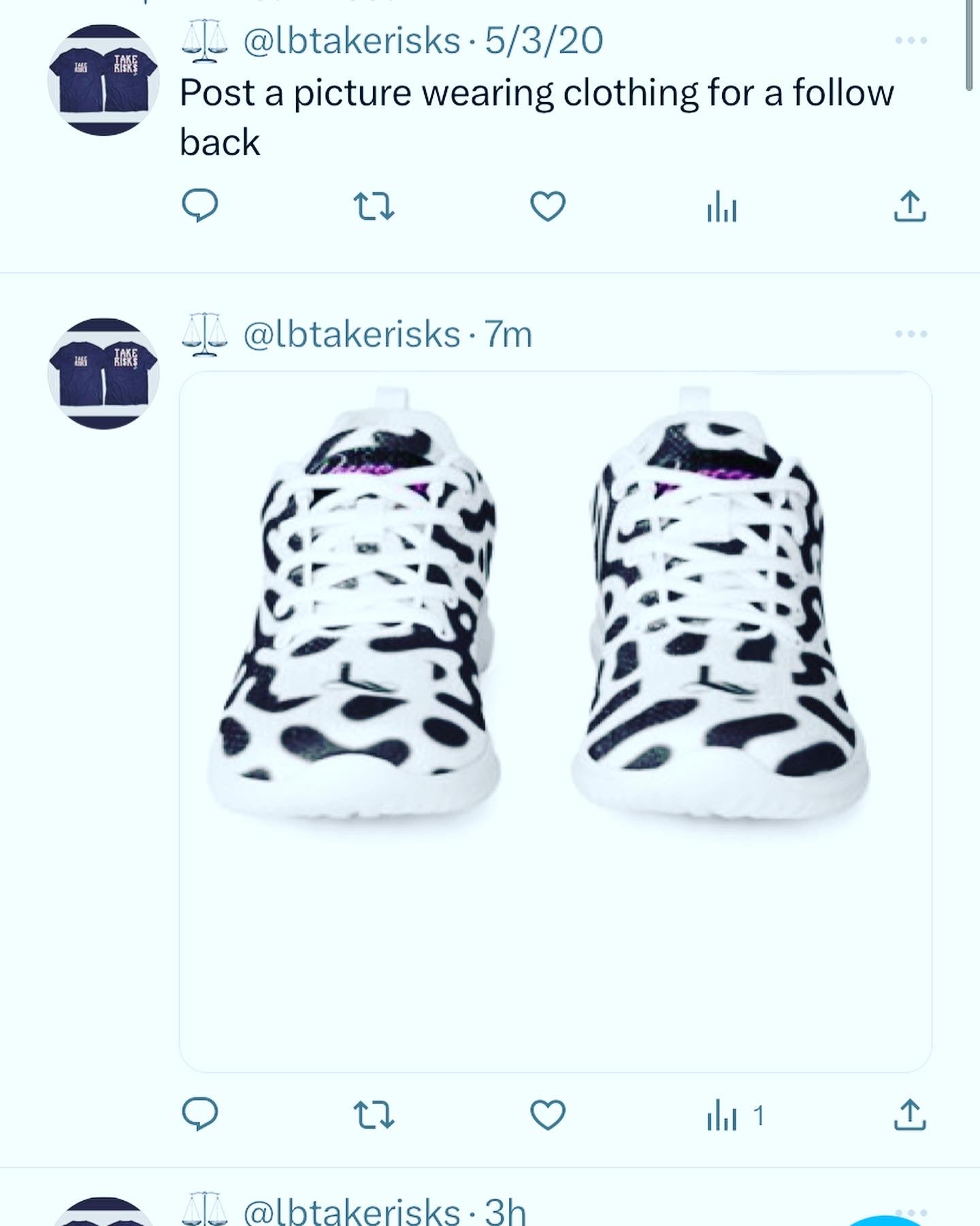 Men’s athletic shoes