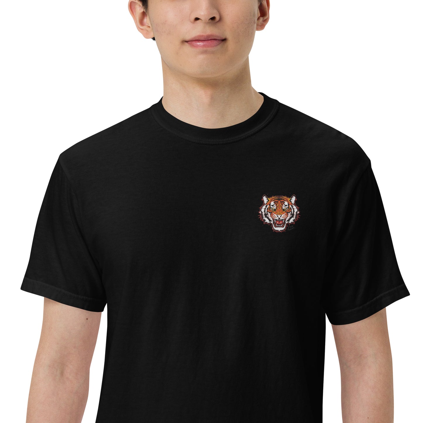 Men’s garment-dyed heavyweight t-shirt