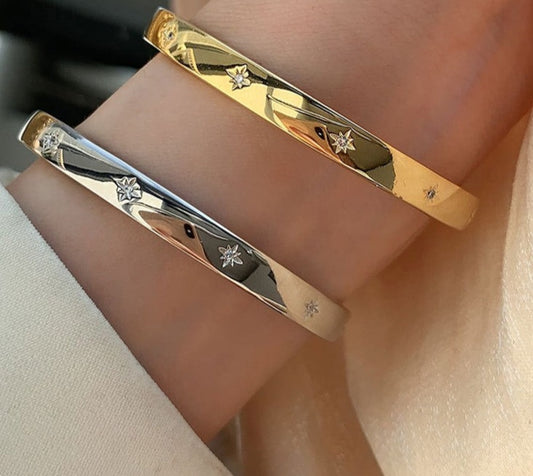Smooth Surface Bracelet